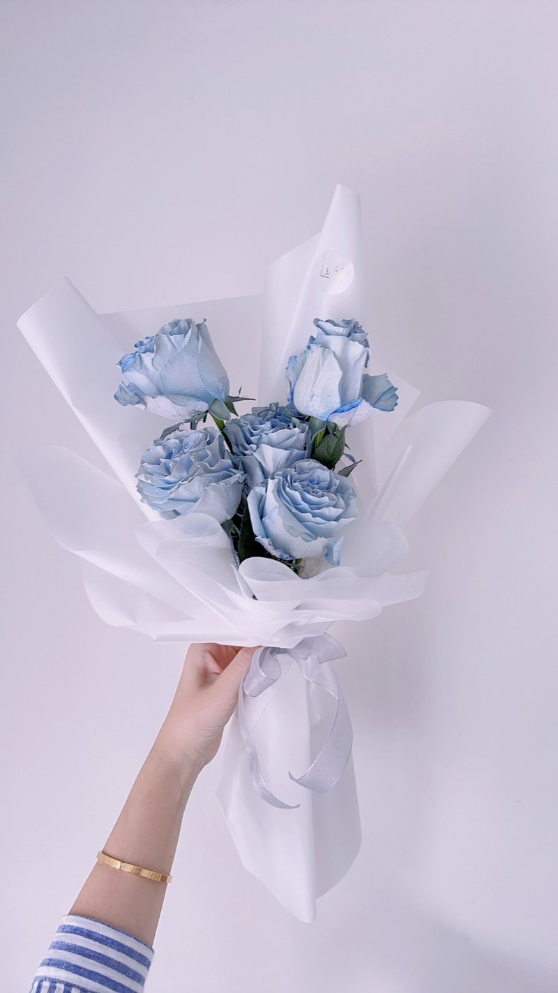 Full reservation-only Valentine's Day birthday gift confession bouquet (limited to self-pickup in Zhongli/Qingpu) - จัดดอกไม้/ต้นไม้ - พืช/ดอกไม้ สีน้ำเงิน