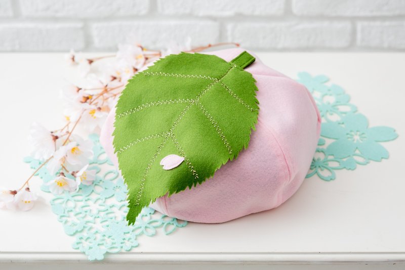 [Japanese confectionery hat] Sakura mochi hat for adults only - Hats & Caps - Wool Pink