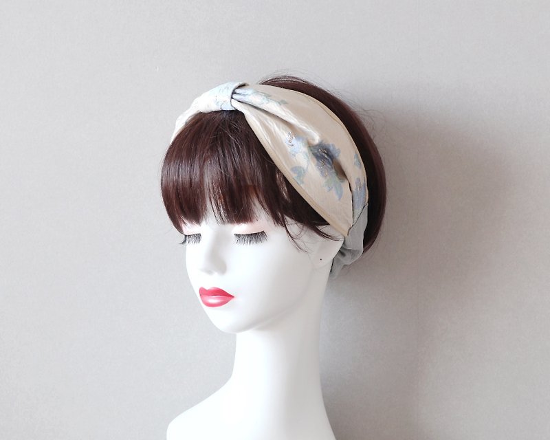 マリアージュ(pearl white&blue flower)のヘアバンド - 髮夾/髮飾 - 聚酯纖維 白色