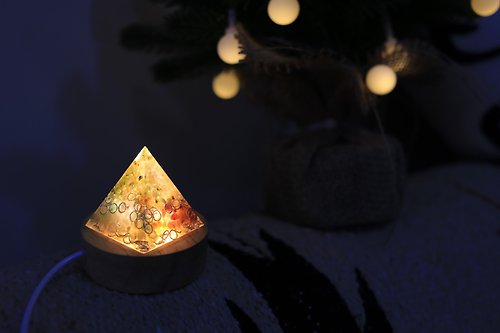 M31仙女星工作室 【母親節禮物】透明感法蒂瑪之手招財奧剛金字塔迷你小夜燈水晶療