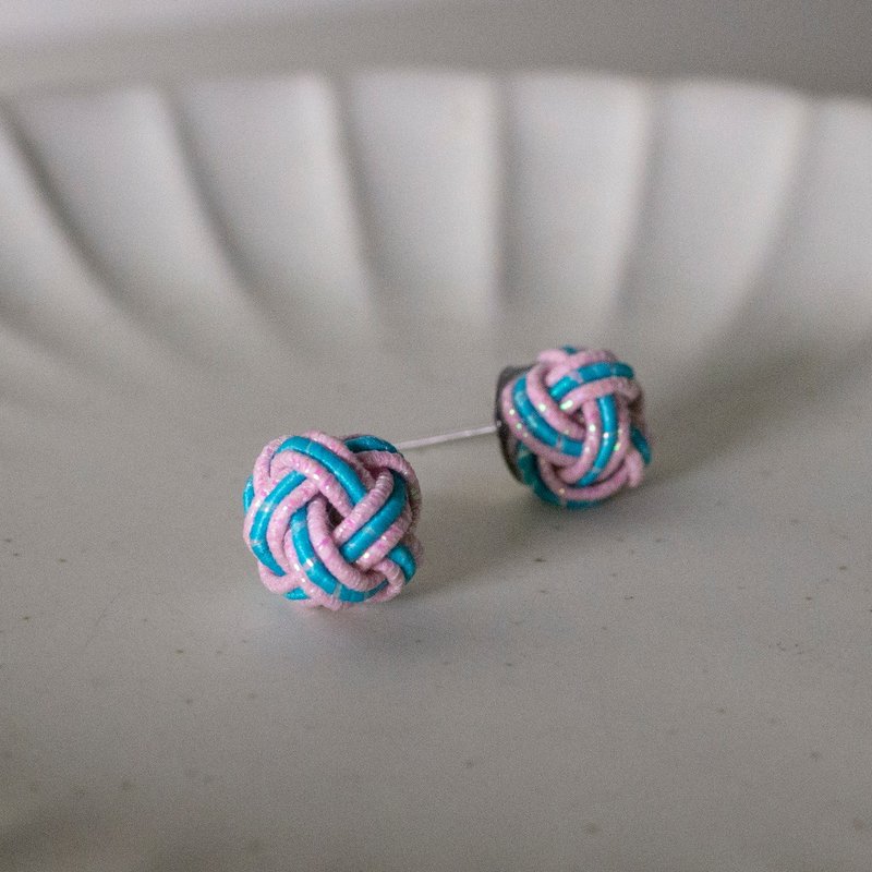 【Veverka】Initial No.4-Mizuhiki Earrings Yuknot Braided Mizuhiki Marquetry - ต่างหู - กระดาษ สีน้ำเงิน