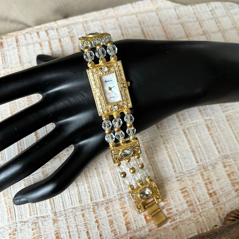 BELAMI ラインストーンを散りばめた日本ブランドのケースとストラップ、螺鈿文字盤のアンティークウォッチ ヴィンテージ - 腕時計 - 金属 ゴールド