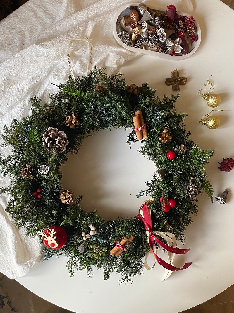 Customized-Eternal Cedar Christmas Wreath - เทียน/เชิงเทียน - วัสดุอื่นๆ 