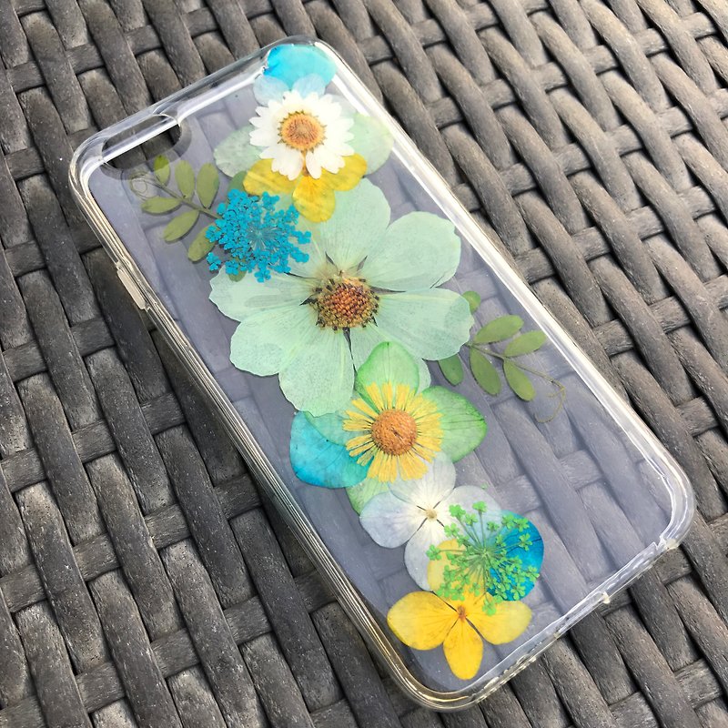 iPhone 7 Handmade Dry Pressed Flowers Case Green Flower case 005 - เคส/ซองมือถือ - พืช/ดอกไม้ สีน้ำเงิน