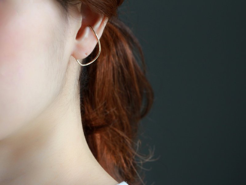 14kgf- flowing line ear cuff - ต่างหู - โลหะ สีทอง