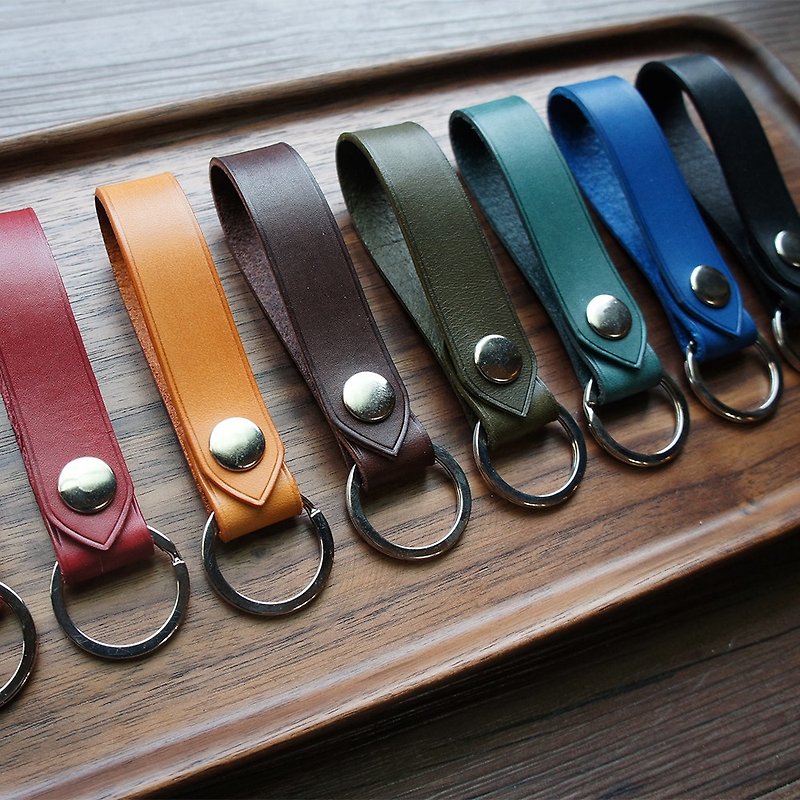 Simple handmade leather keychain (customizable) wedding gift/bridesmaid gift/groomsman gift - ที่ห้อยกุญแจ - หนังแท้ หลากหลายสี