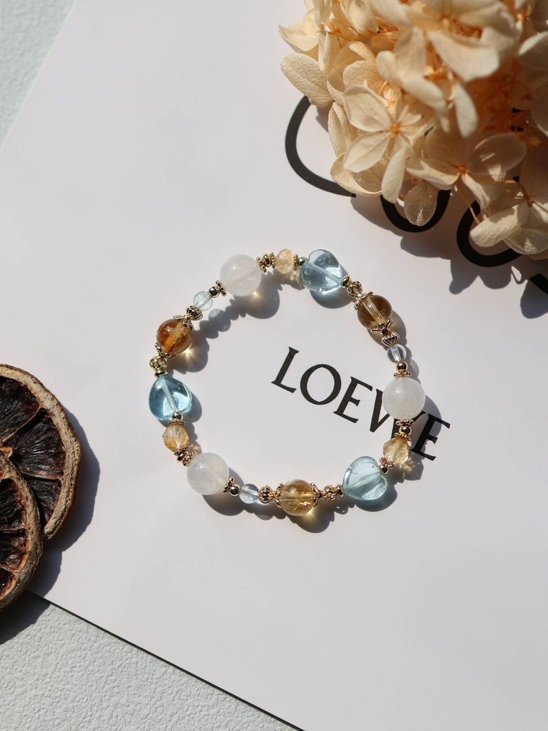 Soft pillows. Stone Love Blue Needle Crystal Citrine 14K Gold Filled Crystal Ore Bracelet - สร้อยข้อมือ - คริสตัล สีน้ำเงิน