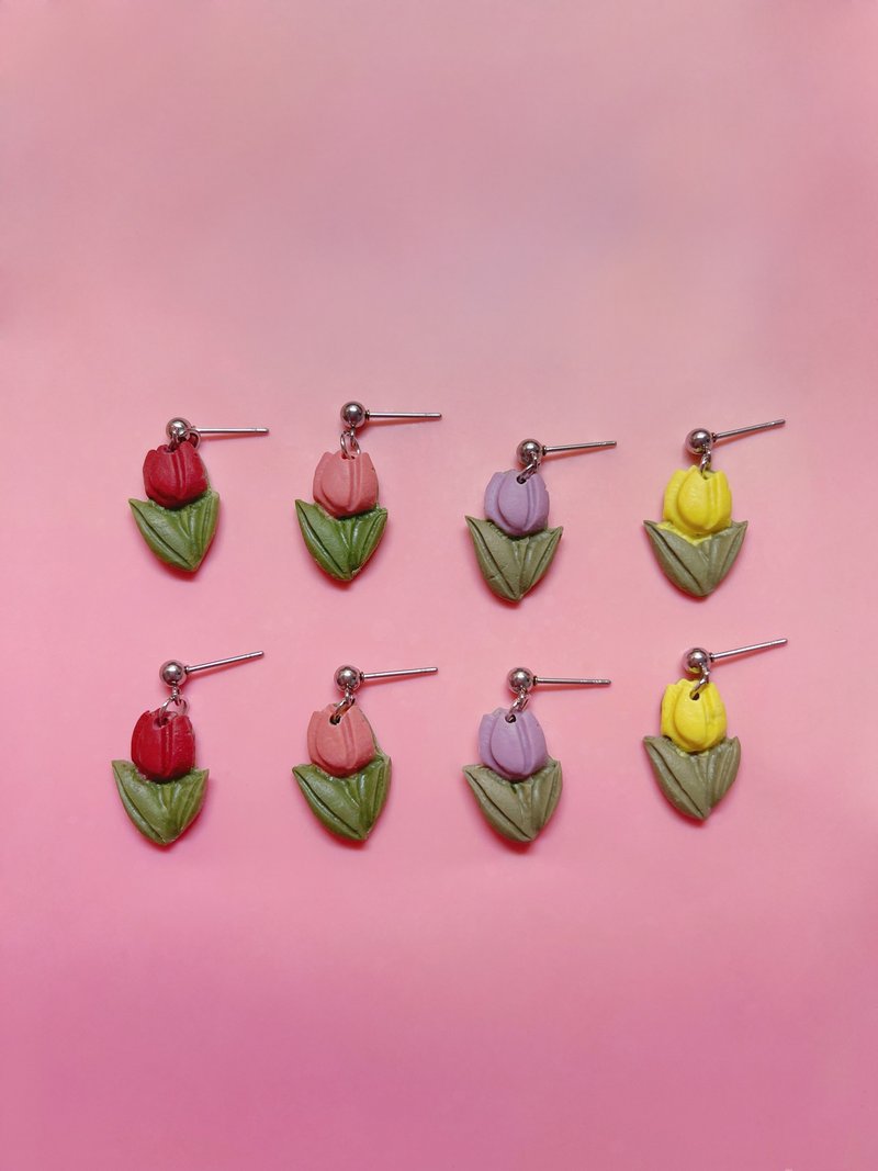 Tulip handcrafted polymer clay earrings - 耳環/耳夾/耳骨夾 - 其他材質 多色