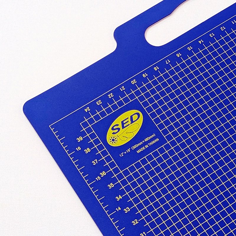 【SED】Tri-fold cutting mat - Other - Plastic Blue