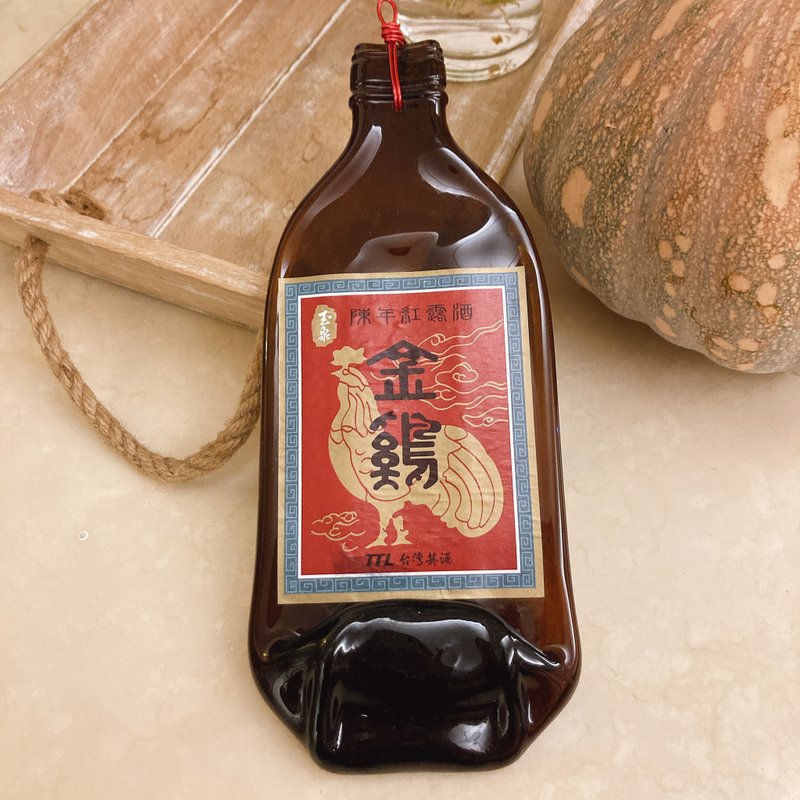復古懷舊感 台灣金雞陳年紅露酒 酒瓶吊飾 掛飾 壁掛 - 吊飾/掛飾 - 玻璃 