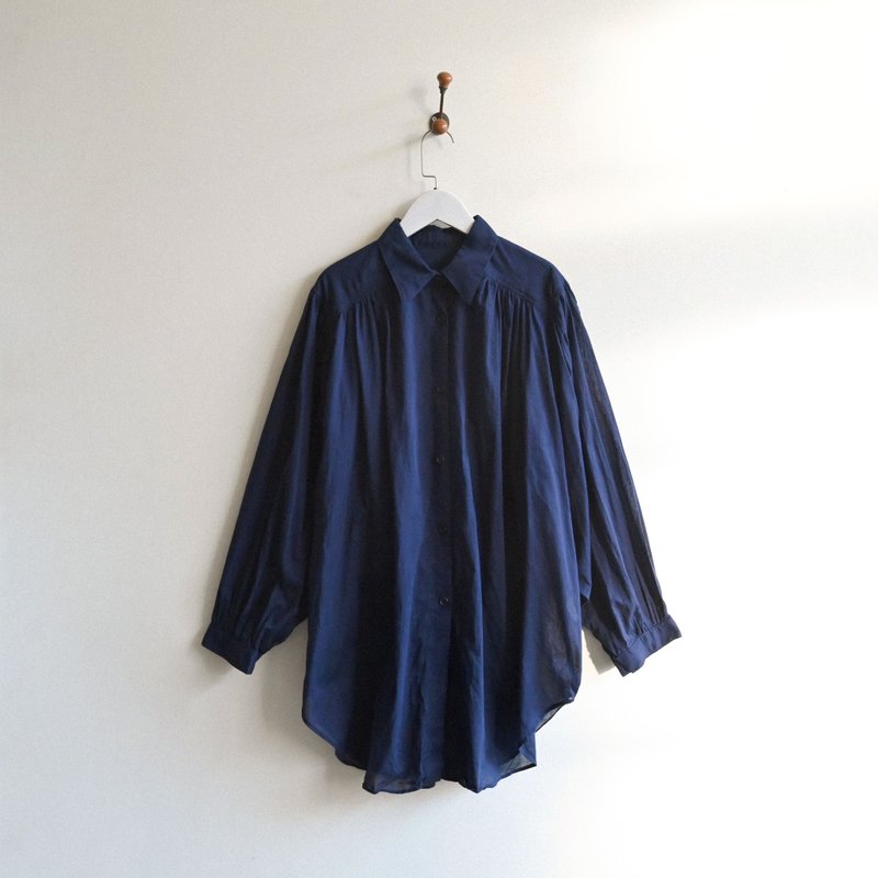 【NaSuBi Vintage】Exquisitely pleated Japanese cotton loose vintage shirt - เสื้อเชิ้ตผู้หญิง - ผ้าฝ้าย/ผ้าลินิน สีน้ำเงิน