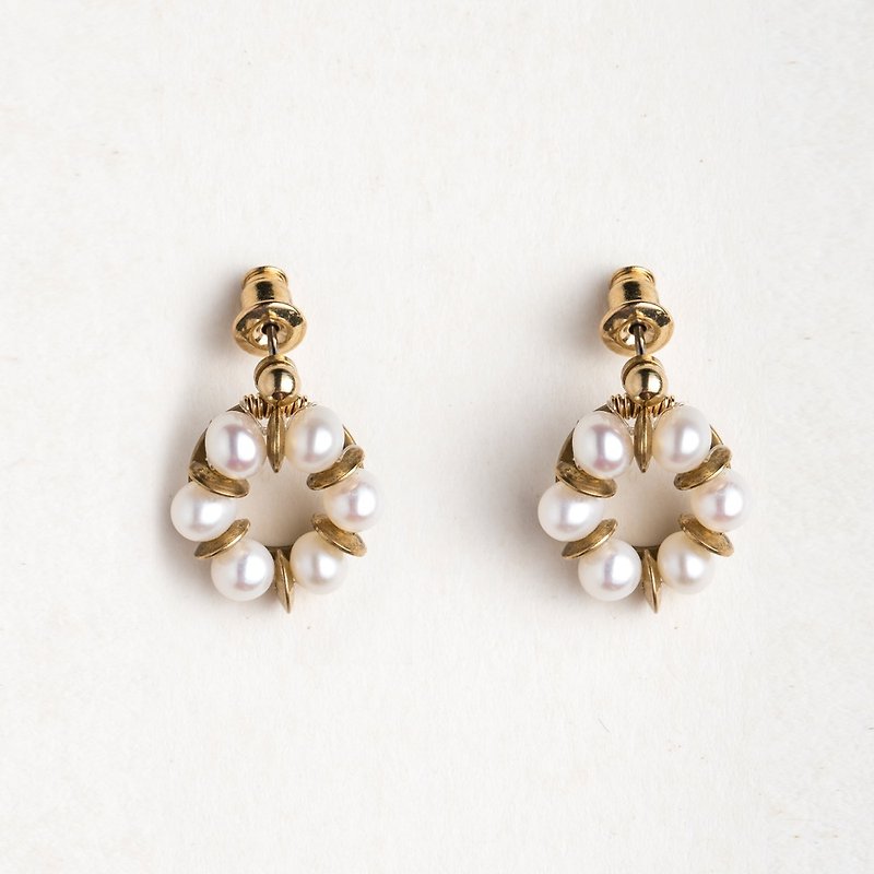 Donut EARRINGS - Earrings & Clip-ons - Gemstone White
