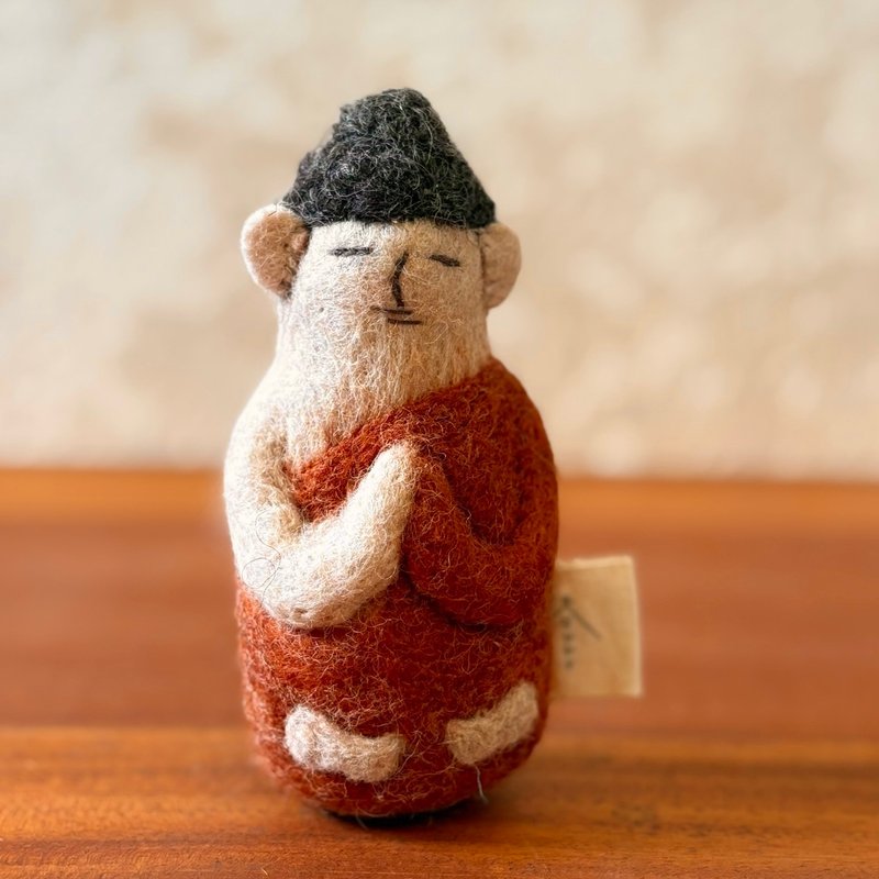 我心裡的那位 — 小坐佛 Stillness, Within•羊毛氈擺飾/鑰匙圈 - 擺飾/家飾品 - 羊毛 