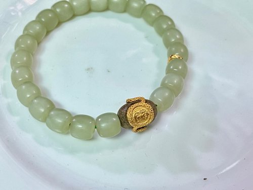 Angel's tears 天使之淚 Jewelry Design 7mm天然和田玉 /和闐玉-晴水玉 銀蛇鑲沈香木設計單圈手串ms