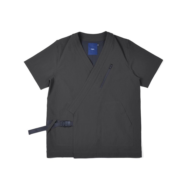 oqLiq  -  AdHeRe  - フラットオープンショートスリーブシャツ（ブラック） - Tシャツ メンズ - その他の化学繊維 ブラック