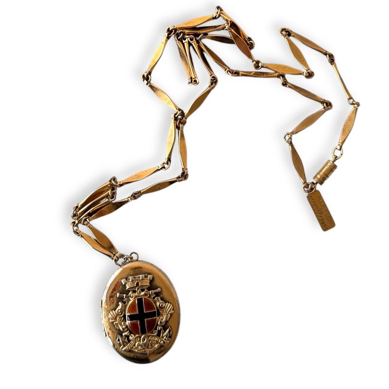 Vintage Accessocraft by Anne Klein Locket pendant on original chain signed 70's - Necklaces - Enamel Gold