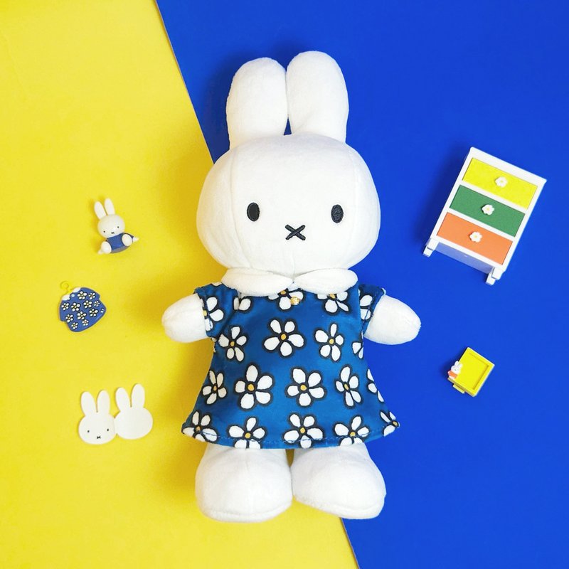 BON TON TOYS Miffy米菲兔填充玩偶-碎花洋裝 藍 24cm - 公仔/玩偶 - 聚酯纖維 藍色