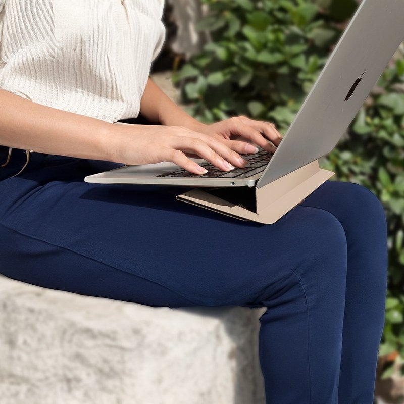 Flat | One-piece thin and light laptop holder that goes with you - Night Blue - Computer Accessories - Other Materials 