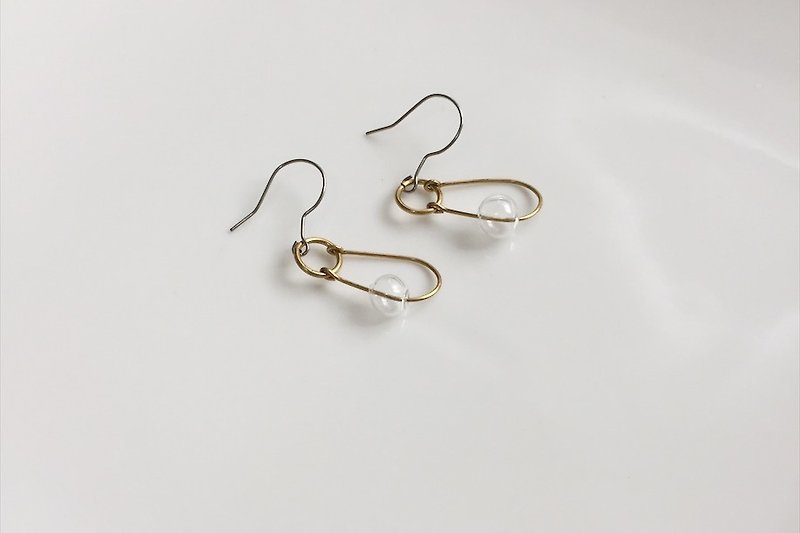 Bubble fretboard Glass ball brass earrings - ต่างหู - โลหะ สีทอง