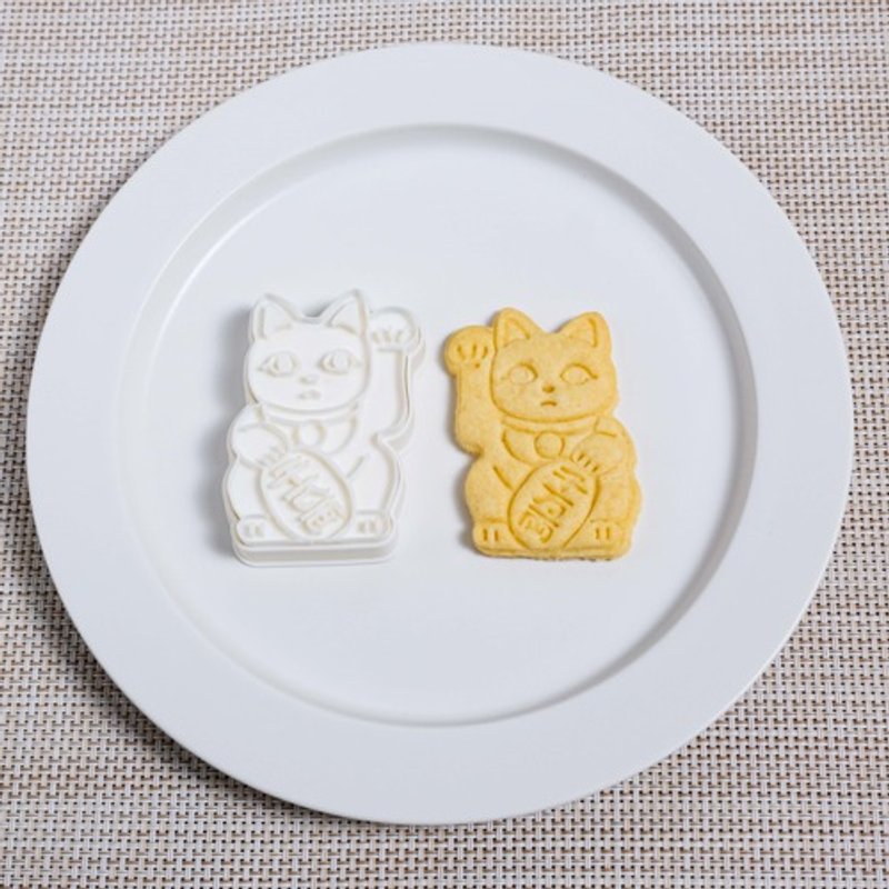 Maneki Neko __ Cookie Cutter / Cookie Cutter - Cookware - Plastic 