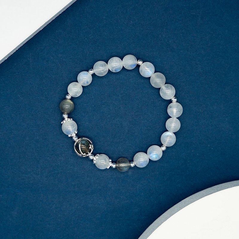 Night Sky | Moonstone Labradorite 925 Silver Crystal Bracelet Customized Gift Peach Blossom Bracelet - สร้อยข้อมือ - คริสตัล ขาว