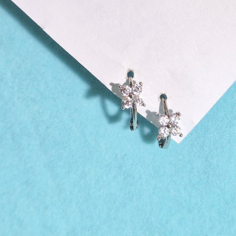 【比法一生】易扣式耳環—花綻  純銀925手作飾品 - 耳環/耳夾/耳骨夾 - 銀 銀色