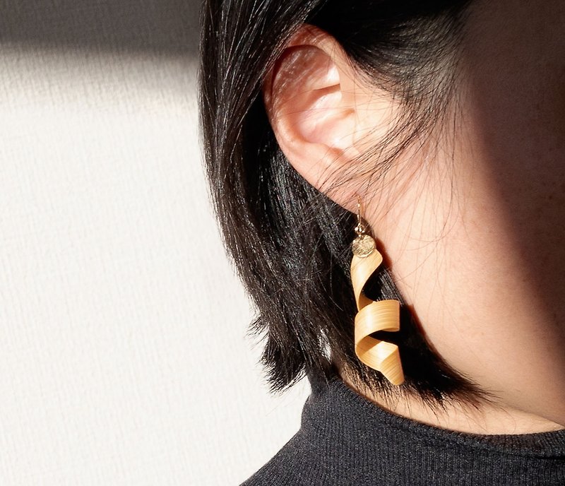 Trace of Nature - Bamboo Earring - ต่างหู - ไม้ไผ่ สีกากี