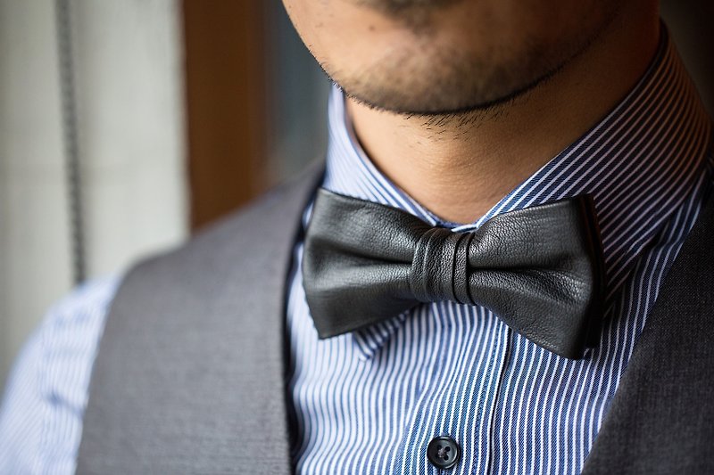 【MAJORLIN】小羊皮紳士領結 Bow tie 黑色自然膚紋皮革 - 領帶/領帶夾 - 真皮 黑色