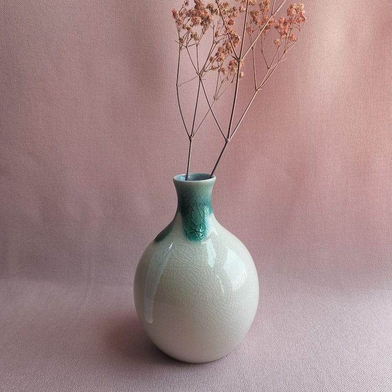 Ceramic  vase