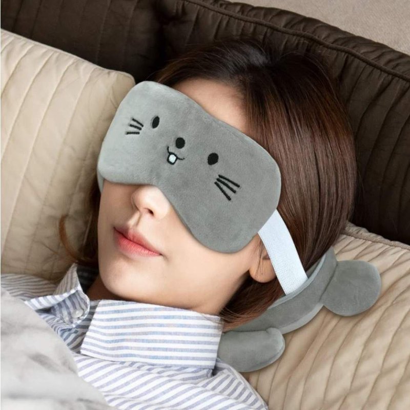 瑞士Travelmall  小灰鼠頸枕連眼罩限量版套裝 - 頸枕/午睡枕 - 棉．麻 灰色