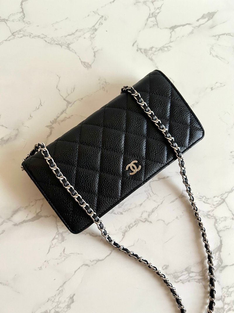 Second-hand Chanel black caviar leather WOC long clip wallet cross-body side shoulder small bag handbag - กระเป๋าแมสเซนเจอร์ - หนังแท้ สีดำ