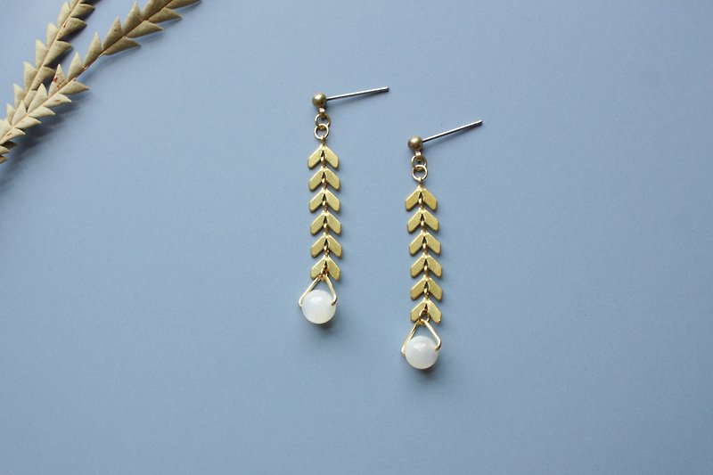 Wheatear - earring  clip-on earring - Earrings & Clip-ons - Copper & Brass White