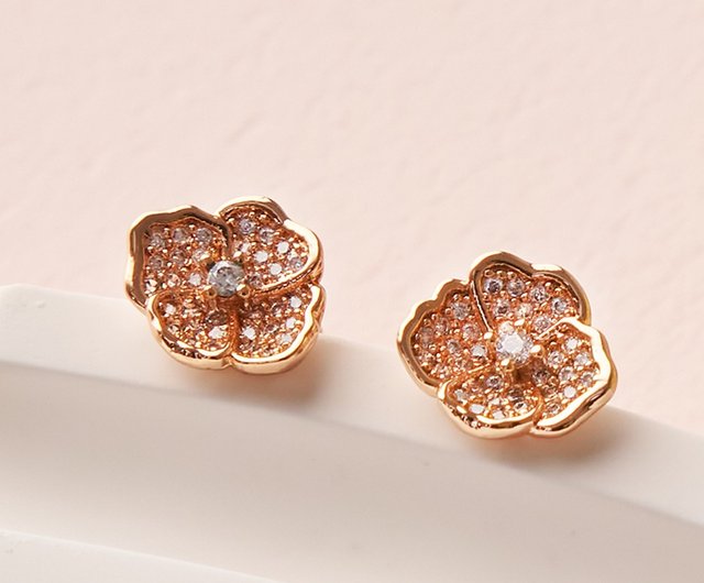 531 ピンク　フラワー　ゴールドリング　ピアス　イヤリング　ハンドメイド ピンクゴールド フラワー ピアス/イヤリング 金属アレルギー対応
