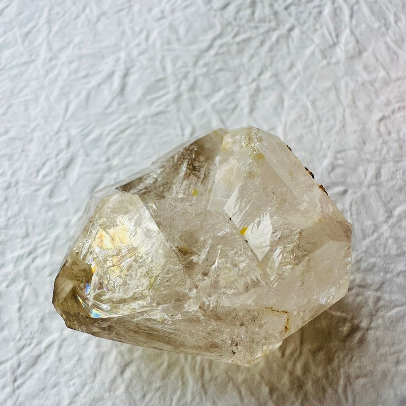 Pakistani yellow mud bone crystal 17 memory bank memory crystal window rainbow backbone crystal raw stone - Items for Display - Other Materials Yellow