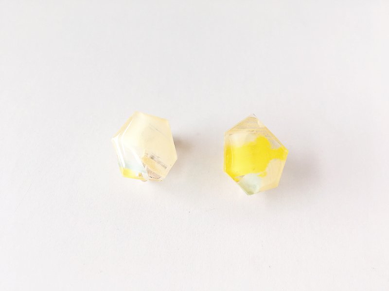 Lyme ice ice series - Lyme bartender ear hand-painted handmade earrings ear clip - ต่างหู - วัสดุอื่นๆ สีเหลือง