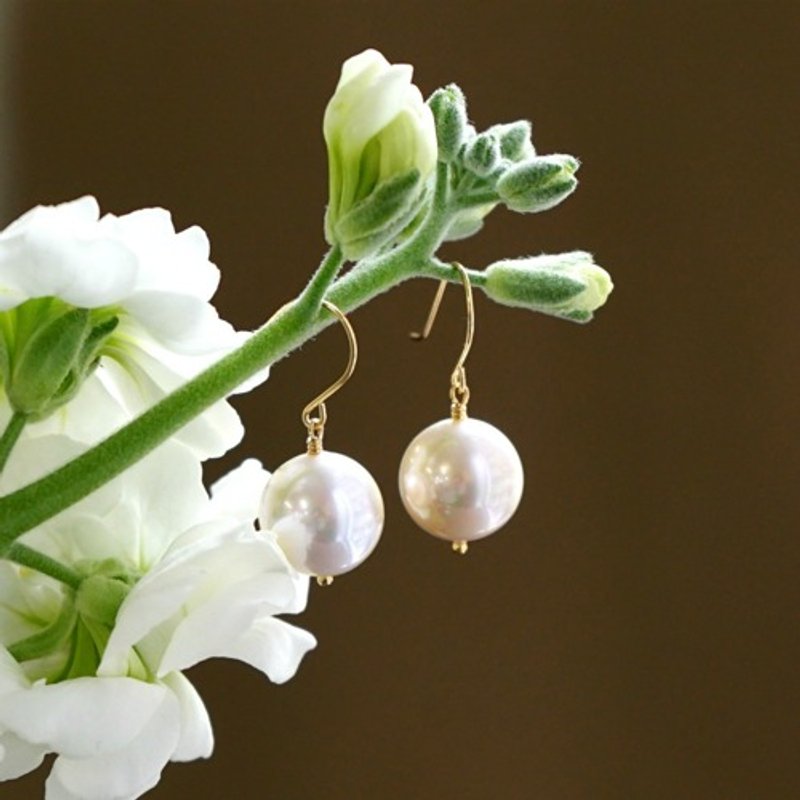 14KGF large shell pearl earrings Antonella - ต่างหู - เครื่องเพชรพลอย ขาว