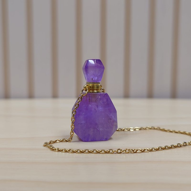 Crystal pendant - amethyst perfume bottle/essential oil bottle - Necklaces - Crystal Purple