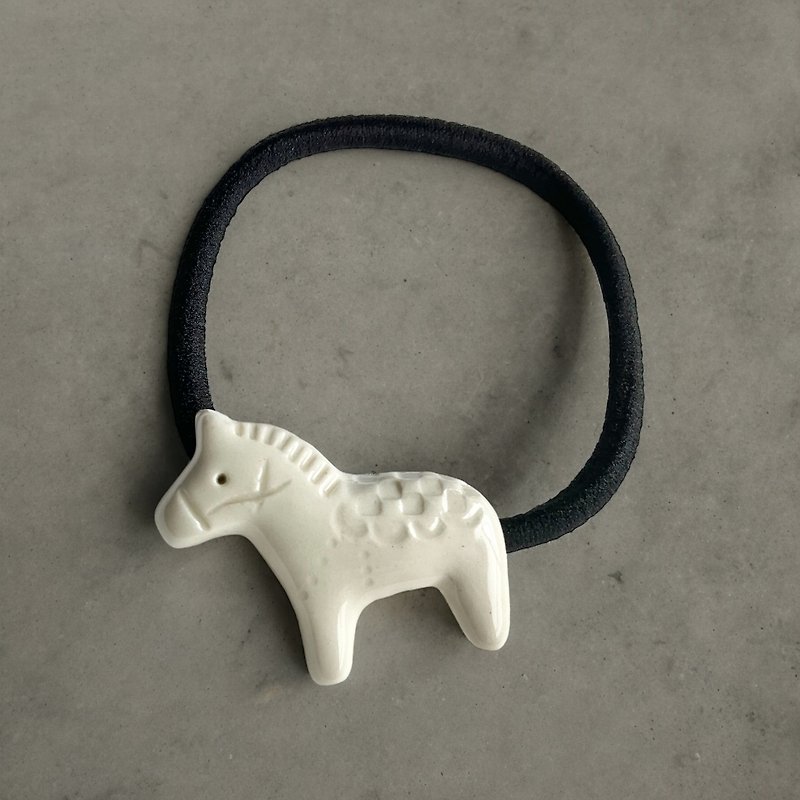 Ceramic hair tie Dalarna Horse - Hair Accessories - Pottery White