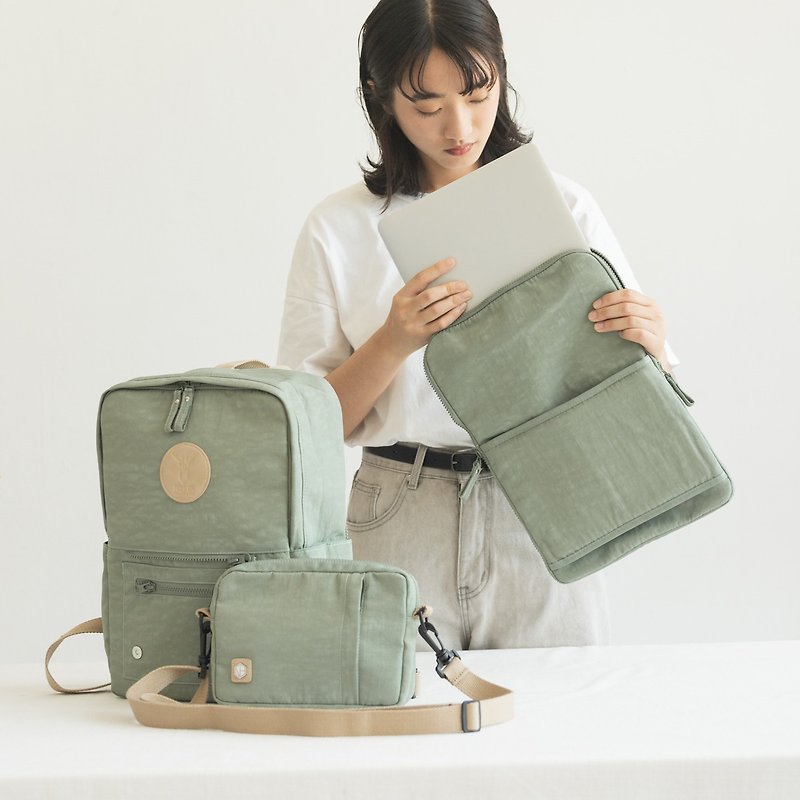 【NETTA】City Explore Gen One Backpack - Medium (11 colors) - กระเป๋าเป้สะพายหลัง - ไนลอน สีกากี