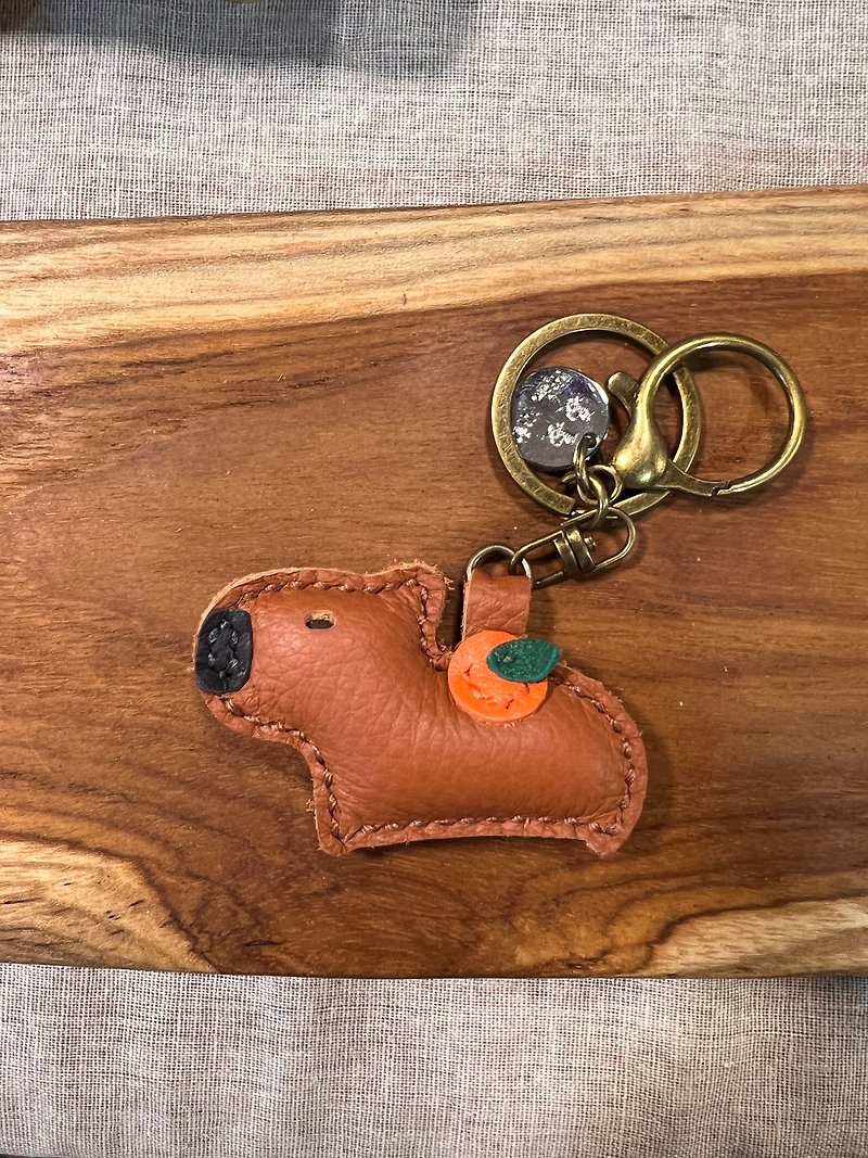 capybara keychain - Keychains - Genuine Leather Brown