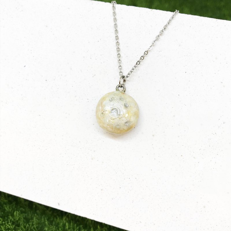 【Moon】-planet necklace - สร้อยคอ - ดินเผา สีเหลือง