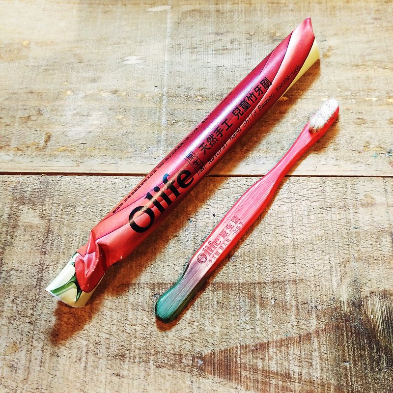Olife original natural handmade children's bamboo toothbrush [pepper] playful color modeling - Other - Bamboo Red