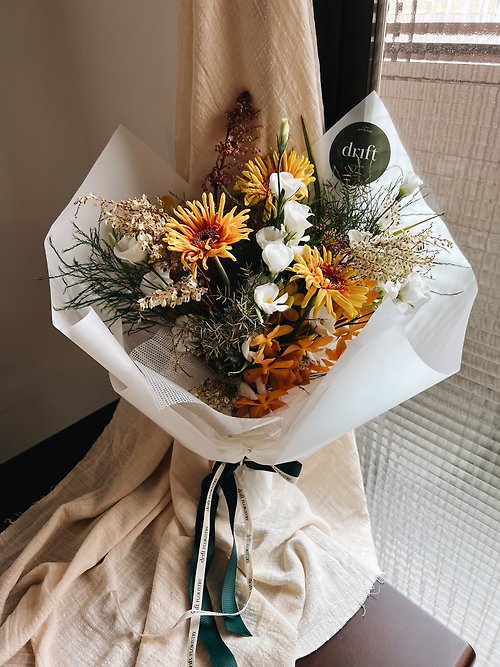 drift floristry 【秋日金黃色系】鮮花花束| 生日花束 | 教師節花束| 花禮