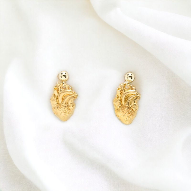 【Angel & Me】Heart s925 sterling silver 24k gold plated earrings Birthday gift - ต่างหู - เงินแท้ สีทอง