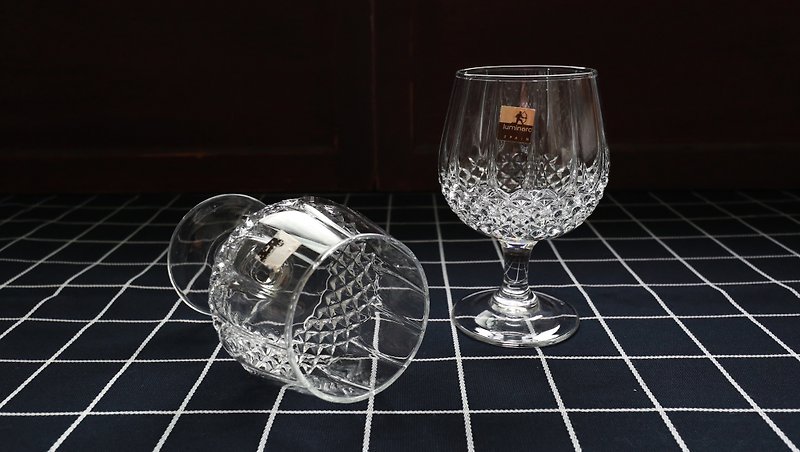 水晶紅酒杯-光束刻花 (餐具/舊貨/老物/水晶玻璃/菱格/透明) - 酒杯/酒器 - 玻璃 透明