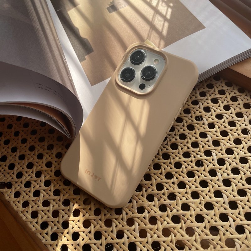 iPhone 16 / 15系列 可拆式 Urban Basic 鮮奶茶 背繩防摔殼 - 手機殼/手機套 - 塑膠 卡其色