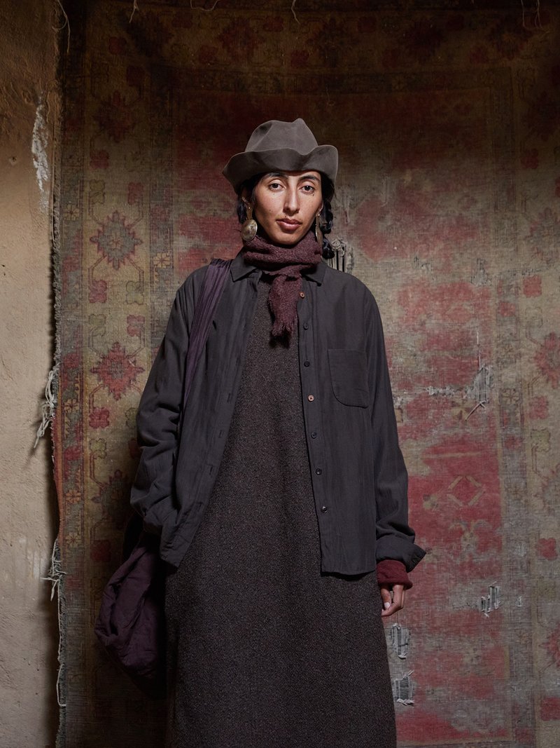 日本のレトロな雰囲気漂う、コットン仕立てのカジュアルな中綿シャツ。 - シャツ・ブラウス - その他の素材 ブラック