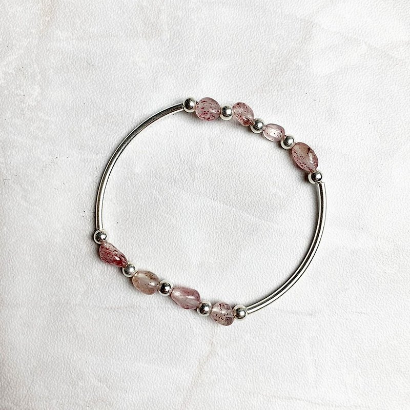 | Elbow Series|Follow the shape of strawberry crystal (S925 sterling silver x bracelet x handmade x customized.) - Bracelets - Gemstone Red