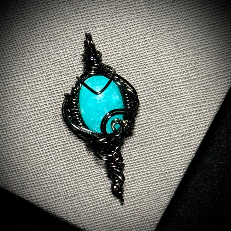 【冥海之燈】NO.2  金屬編織 天河石項鍊 - 項鍊 - 水晶 綠色