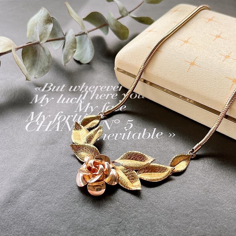 [KREMENTZ two-color single rose 14K gold-filled necklace] - Necklaces - Other Metals 